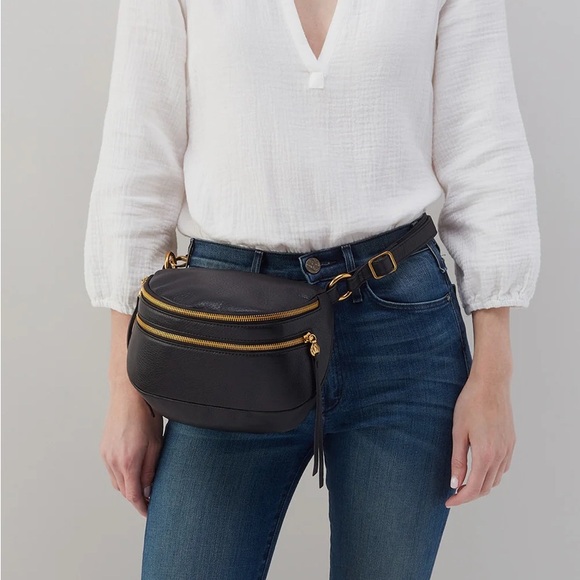 Vintage Hobo Fern Convertible Sling In Pebbled Leather - Picture 4 of 8